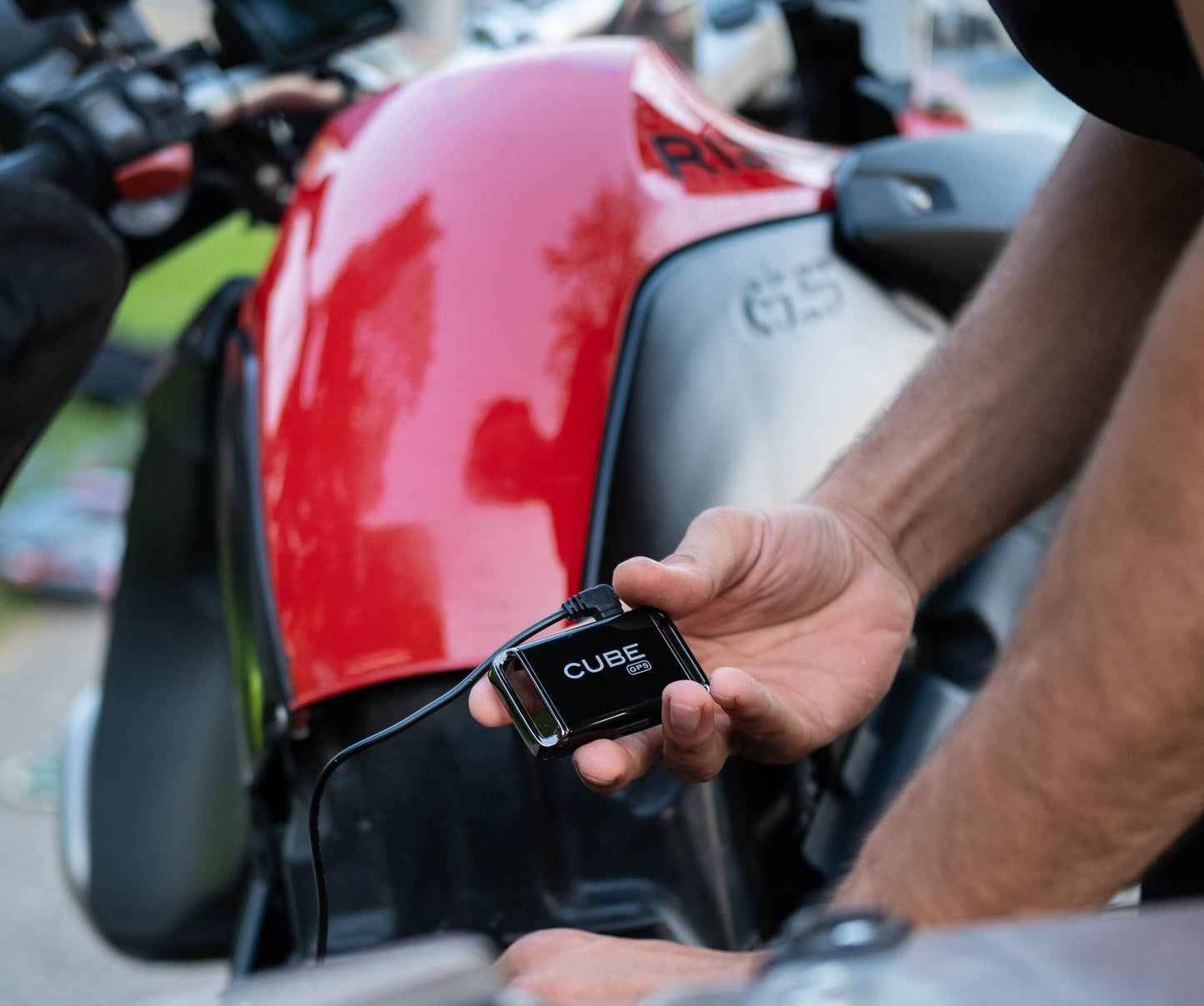 Cube GPS Tracker: Real-Time GPS Tracker | 4G LTE | Rechargeable Battery