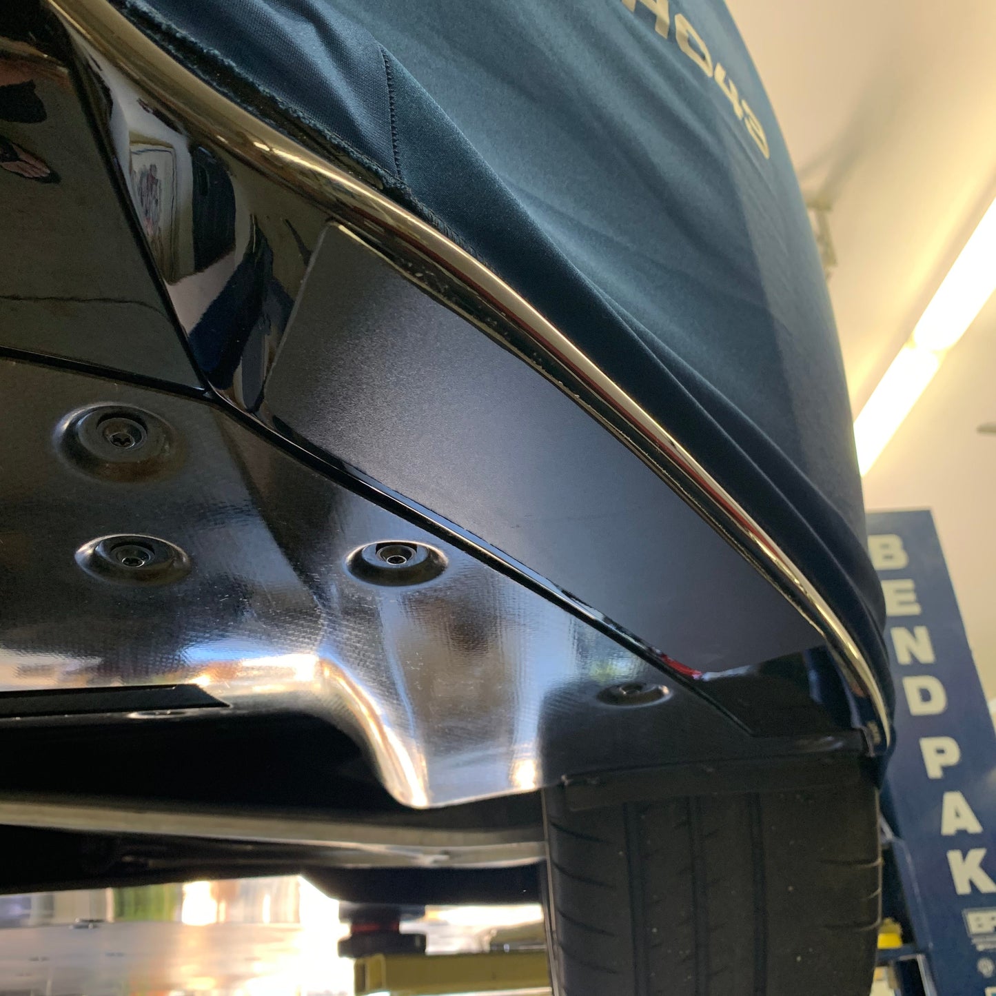 Ford GT Splitter Guard Kit | 2017-2022