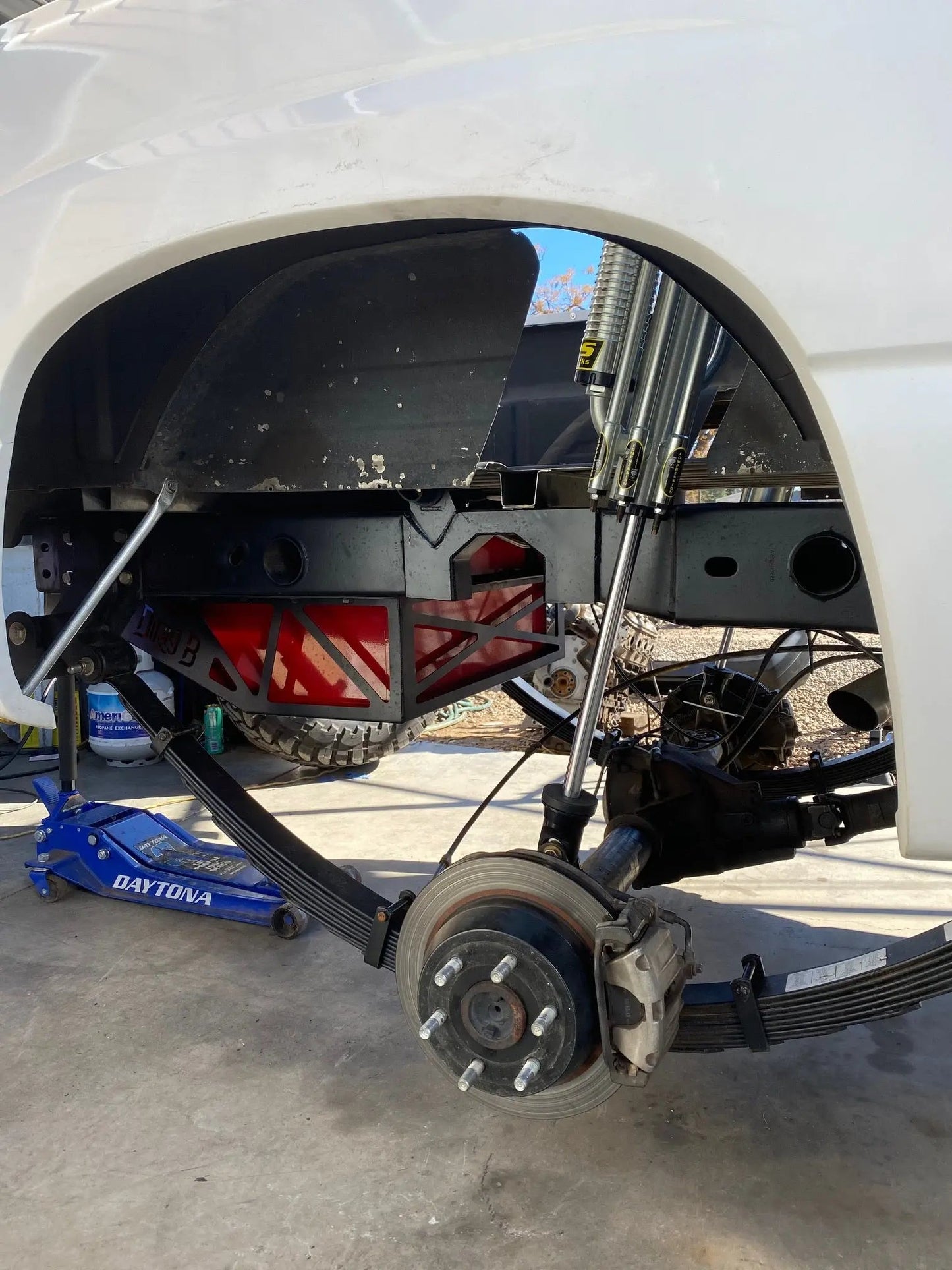 1999-2018 Chevy / GMC -1500 - GMT800 / GMT900 - Long Travel Deaver Shackles and Hangers Kit