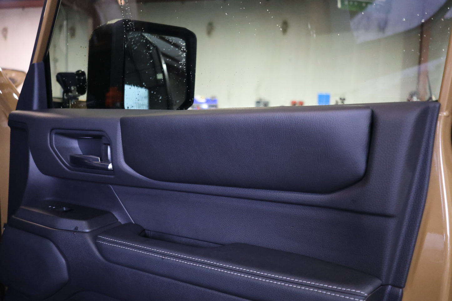 CAtuned Off-Road Arm Rest for Toyota Land Cruiser
