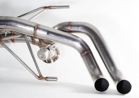 AWE Tuning SwitchPath Exhaust for Audi R8 4.2L Spyder 3025-31028
