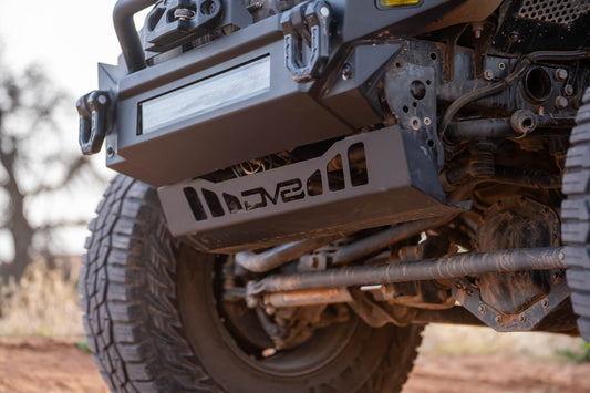 DV8 Offroad 2018-2024 Jeep JL & JT | Sway Bar Disconnect Skid Plate SPJL-02