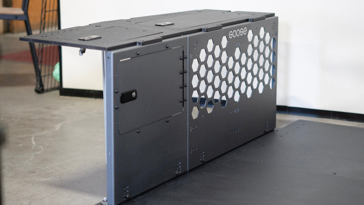Alu-Cab Canopy Camper System V4 - 5.5ft Full-Size 20+ in - Adventurist - Drivers (LH)