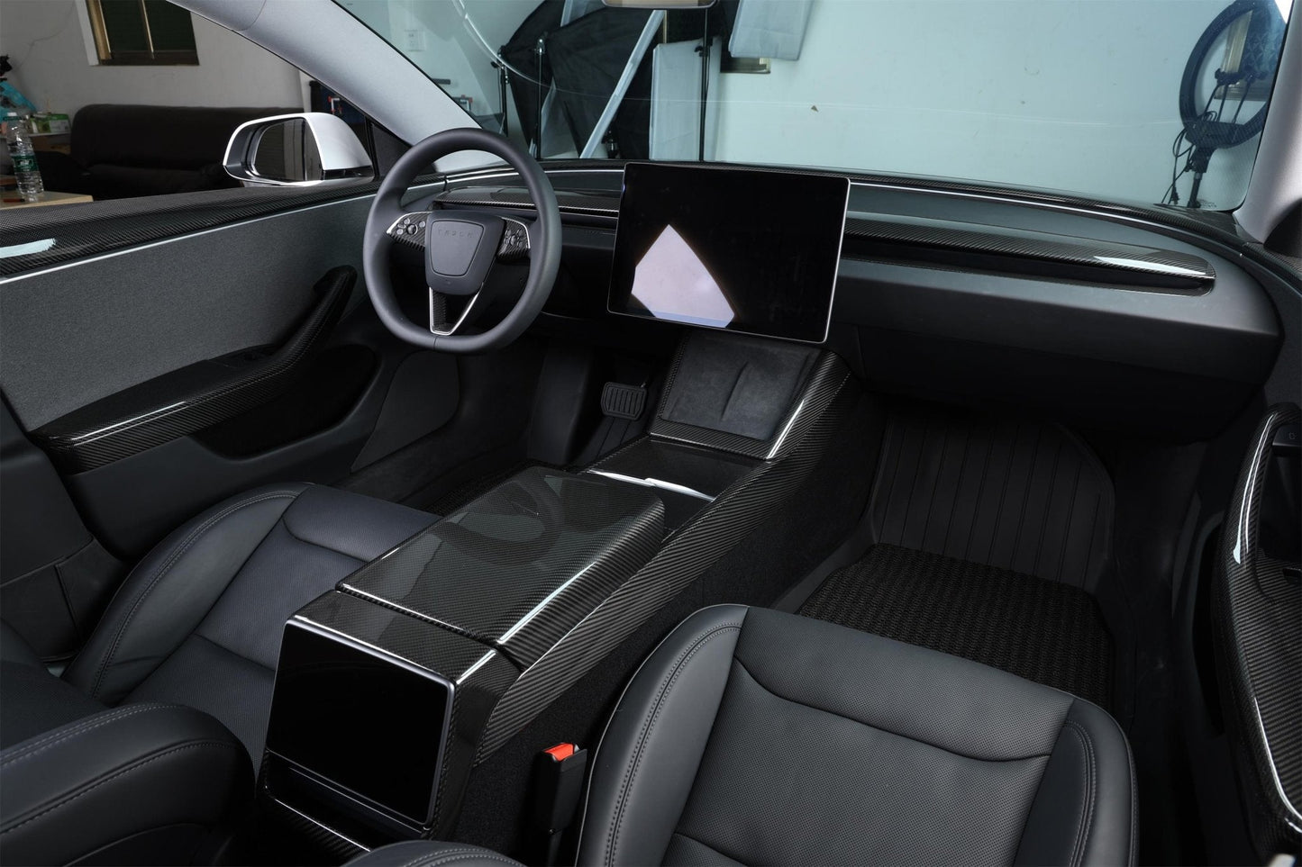 Dry Carbon Fiber Armrest Cover for Tesla Model 3 Highland (Gloss)