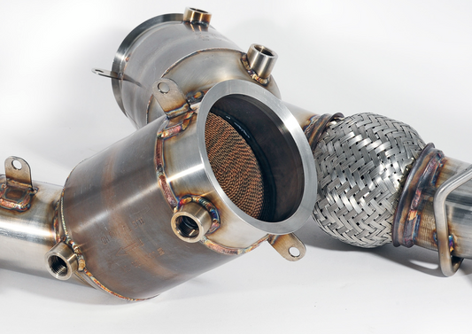 AWE Tuning Performance Catalysts for McLaren 3.8TT 3010-11020