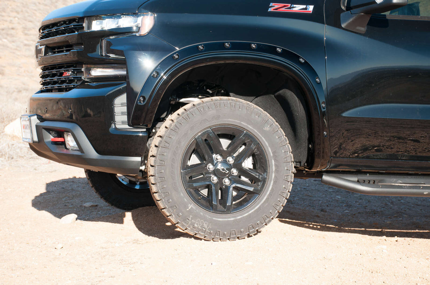 EGR - 791694-GBA - USA Black Color Match Style Fender Flares