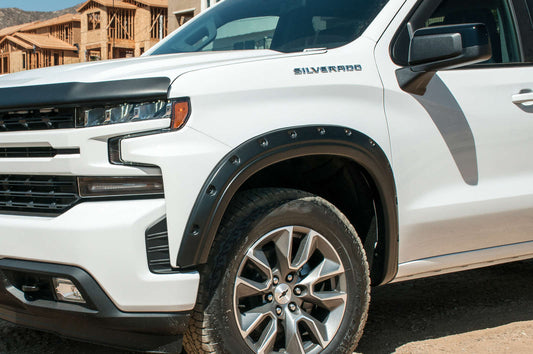 EGR - 791694 - USA Black Bolt-On Style Fender Flares