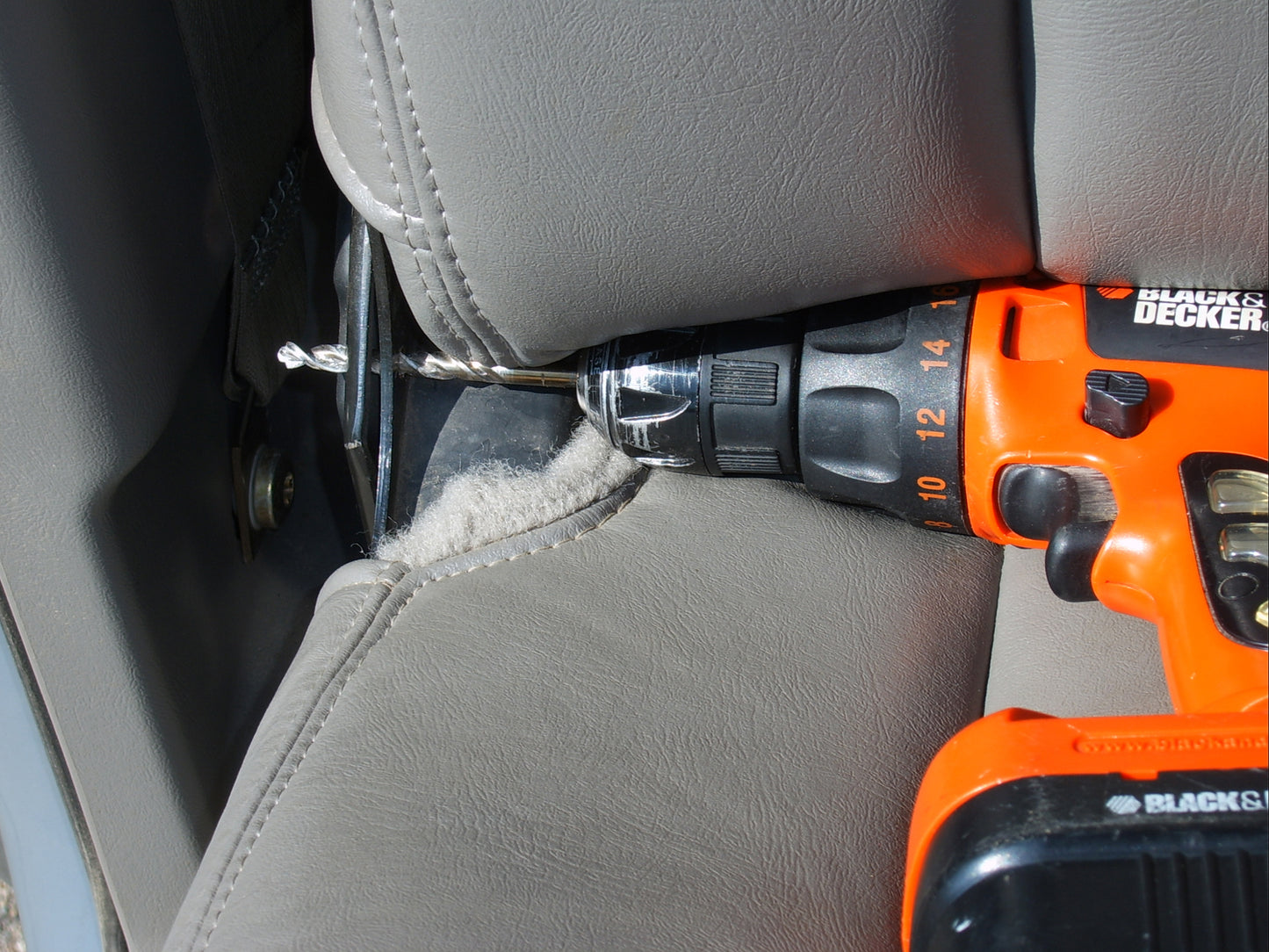 DU-HA 80090 Chevrolet And GMC Lock Kit - Black