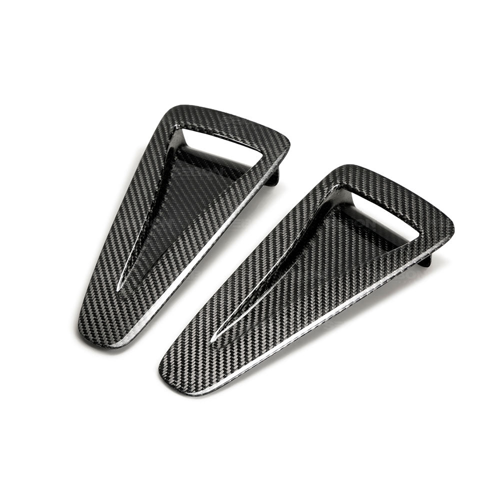 Seibon Carbon AD0910NSGTR-OE OE-style carbon fiber air duct for 2009-2012 Nissan GTR