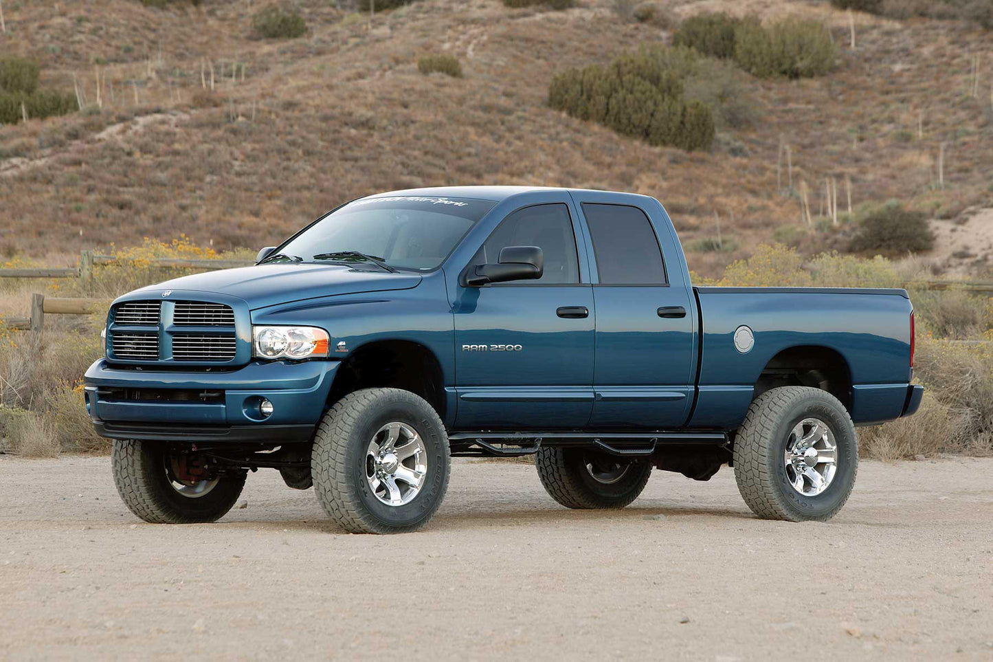 Fabtech 4.5 in. PERF SYS W/PERF SHKS 03-08 DODGE 2500/3500 4WD DIESEL ONLY K3006