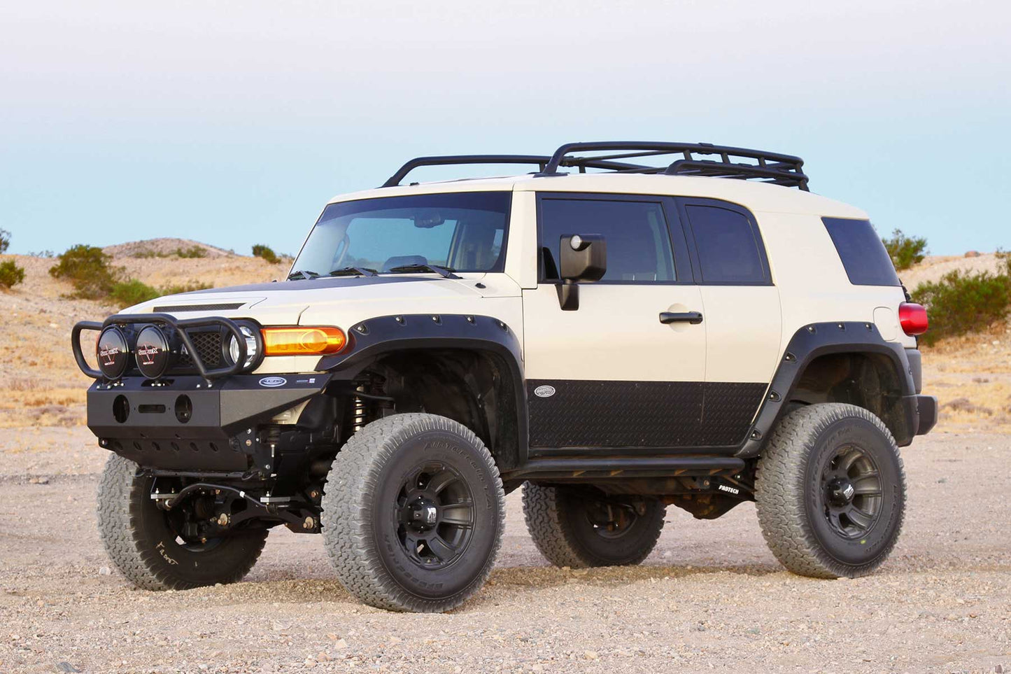Fabtech 6" PERF SYS W/DLSS 2.5C/Os & RR DLSS 2010-13 TOYOTA FJ 4WD K7025DL