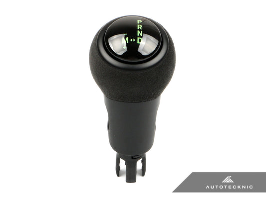 AutoTecknic GT4-Inspired Shift Knob - Porsche Macan (95B) 2015-2024