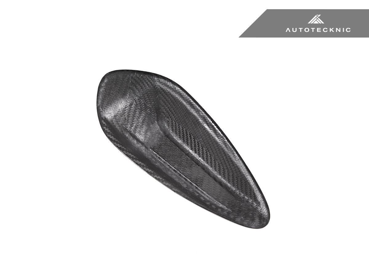 AutoTecknic Dry Carbon Roof Antenna Cover - BMW G22 4-Series LCI