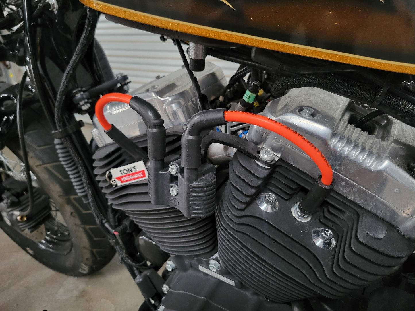 10mm Silicone Plug Wires Harley Sportster 2007+ / PAIR OF SHORT WIRES FOR RELOCATED COIL