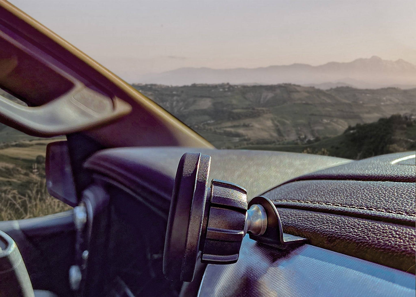 Direct Fit Phone Mount - Chevrolet Silverado/GMC Sierra 1500 (2019+) 2500, 3500 (2020+)