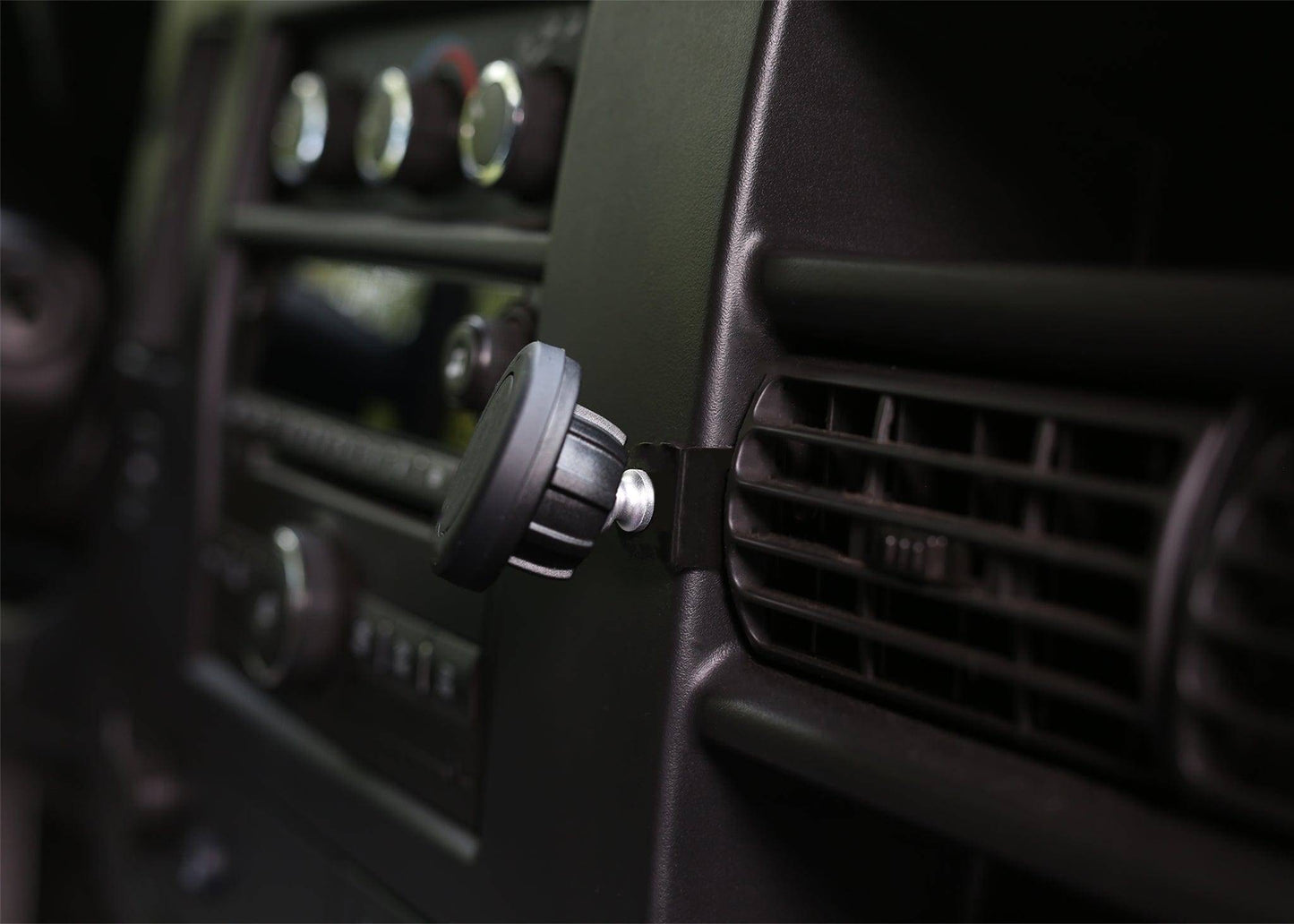 DirectFit Phone Mount: Chevrolet Express (2003-Present), GMC Savana (2003-Present)