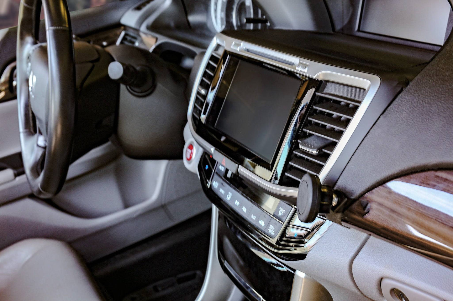 Direct Fit Phone Mount: Honda Accord (2013-2017)