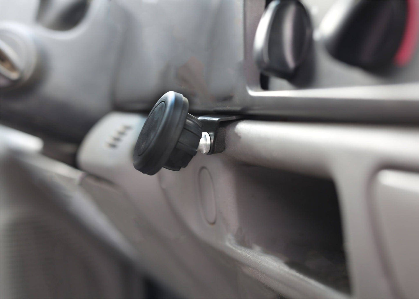 DirectFit Phone Mount: Ford F-250, F-350, F-450, F-550, F-650, Excursion (1999-2007)