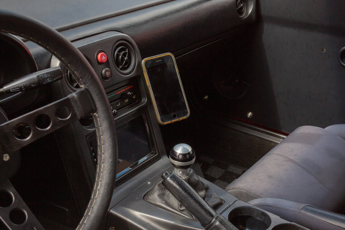 Direct Fit Phone Mount - Mazda Miata (1989-1997)