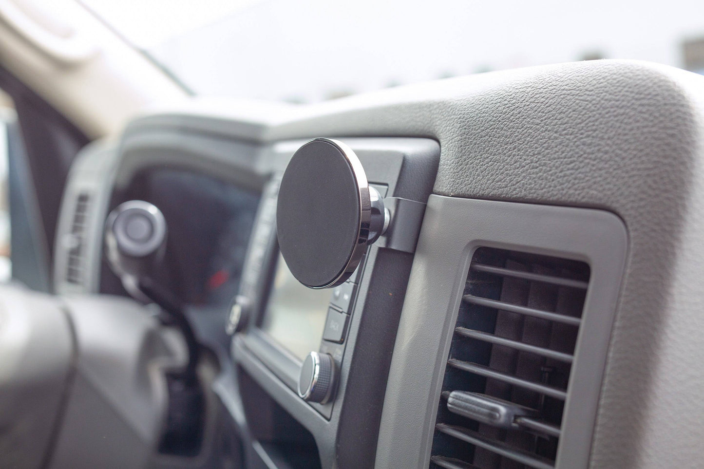 Direct Fit Phone Mount - Nissan NV1500/NV2500HD/NV3500HD 2012-2021