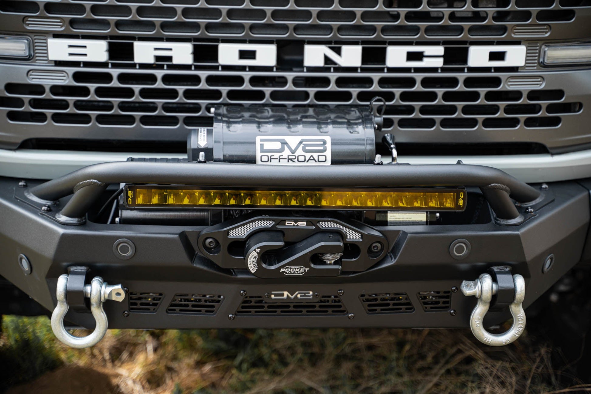 20-Inch Elite Series Single Row Amber LED Light Bar Installed