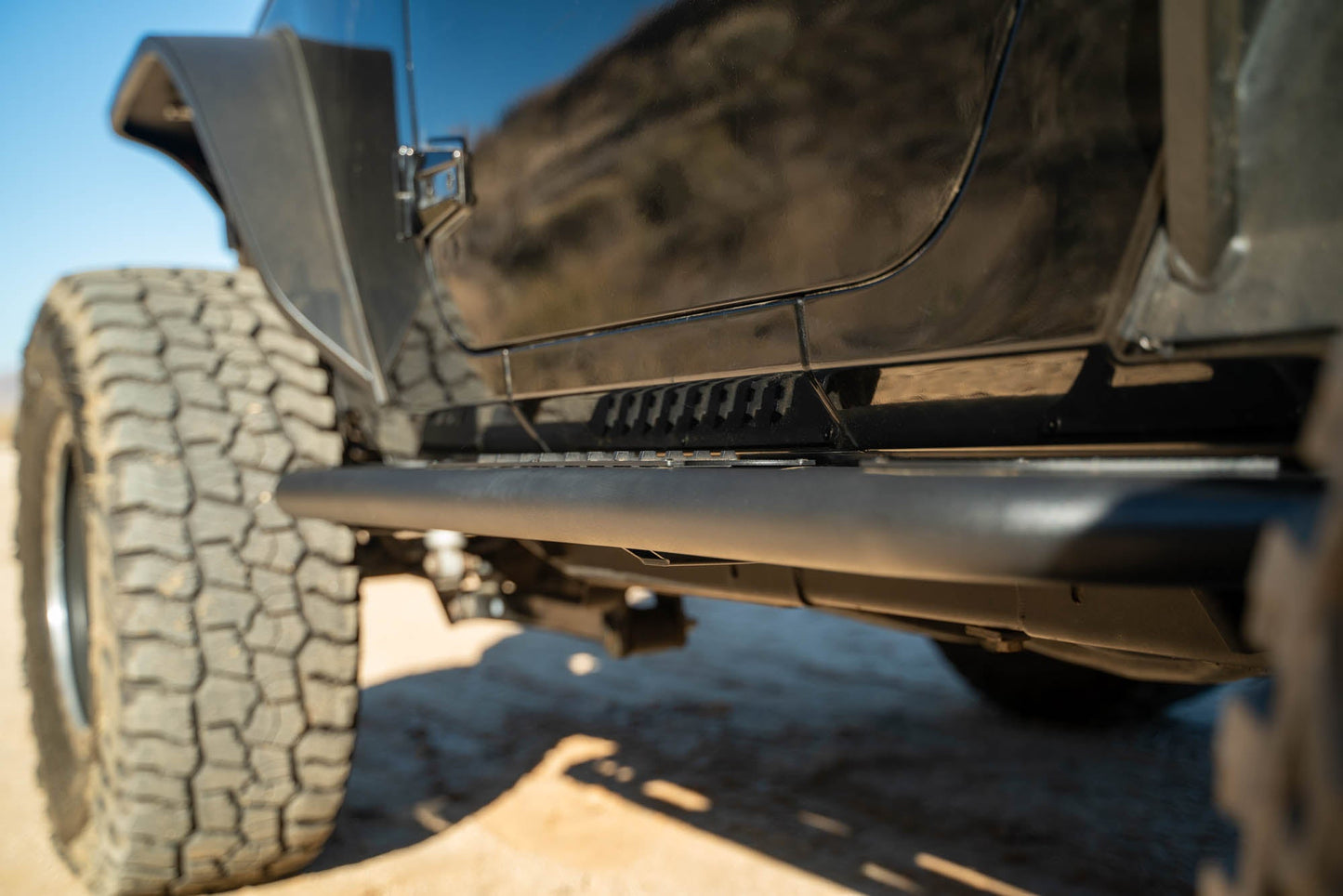 Profile of the OE Plus Side Steps for the 2007-2018 2-Door Jeep Wrangler JK