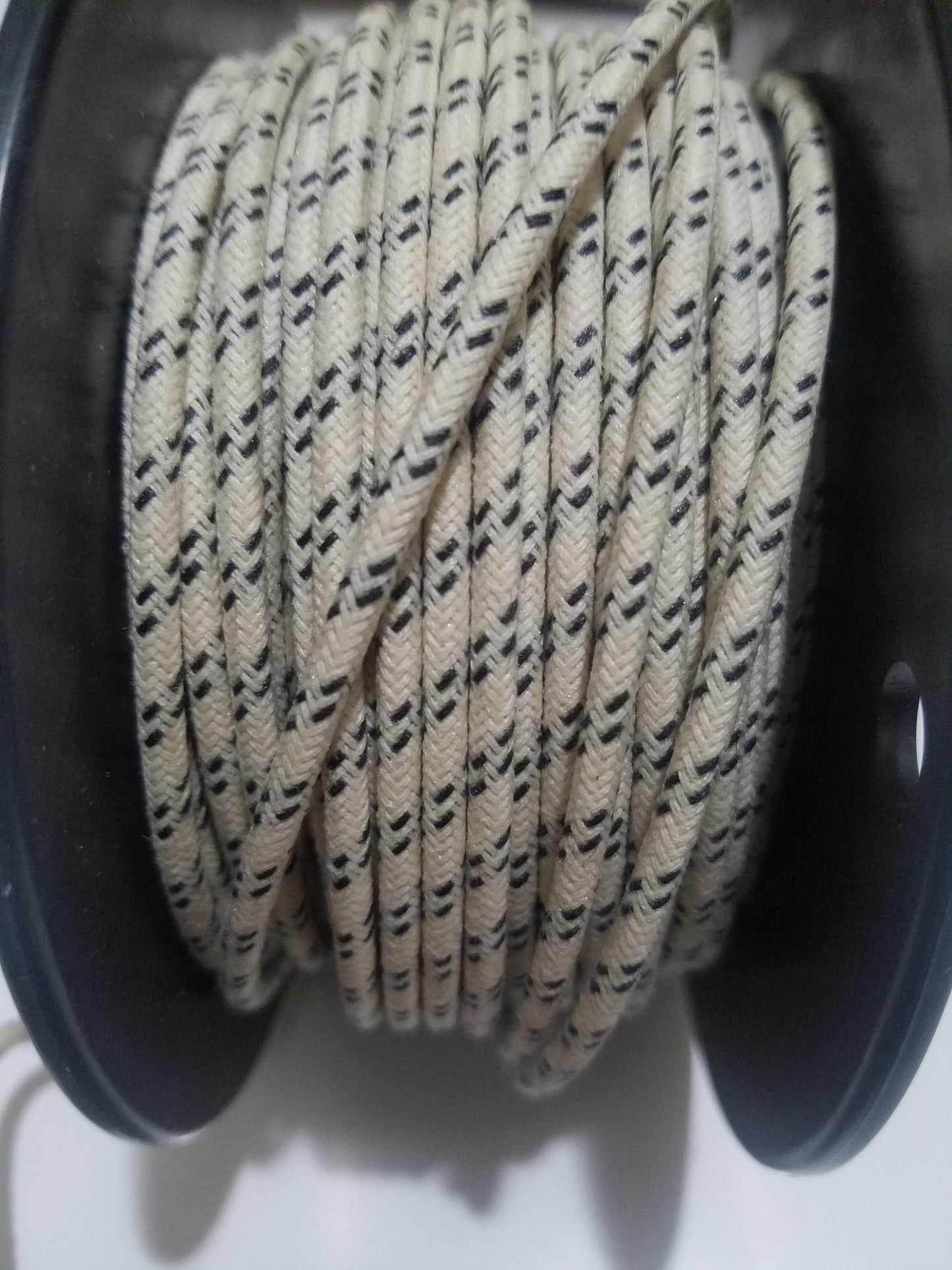 16 Gauge Cloth Braided Primary Wire [Sold By The Foot]