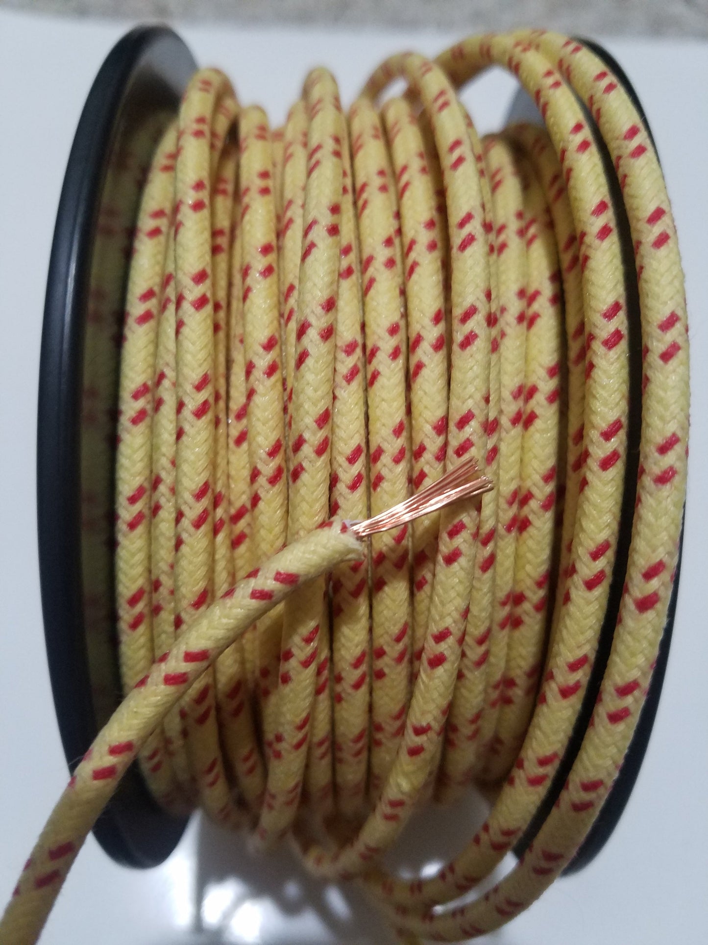 18 Gauge Cloth Braided Primary Wire [Sold By The Foot]