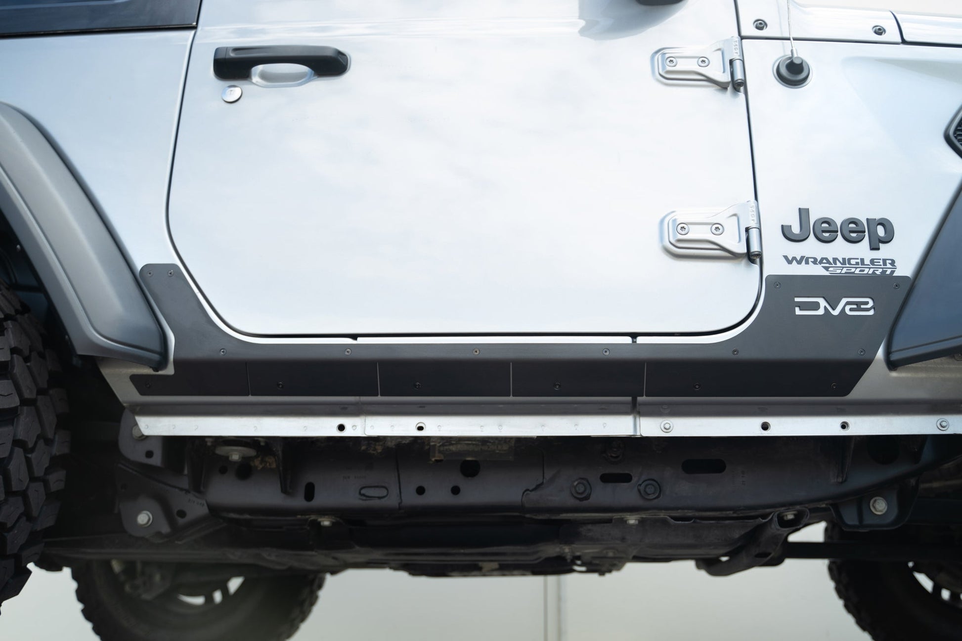 Low angle view of 2018-2023 Jeep Wrangler JL 2-Door Rock Skins