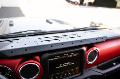 2018-2023 Jeep Wrangler JL & Gladiator JT | Digital Device Dash Mount, Installed