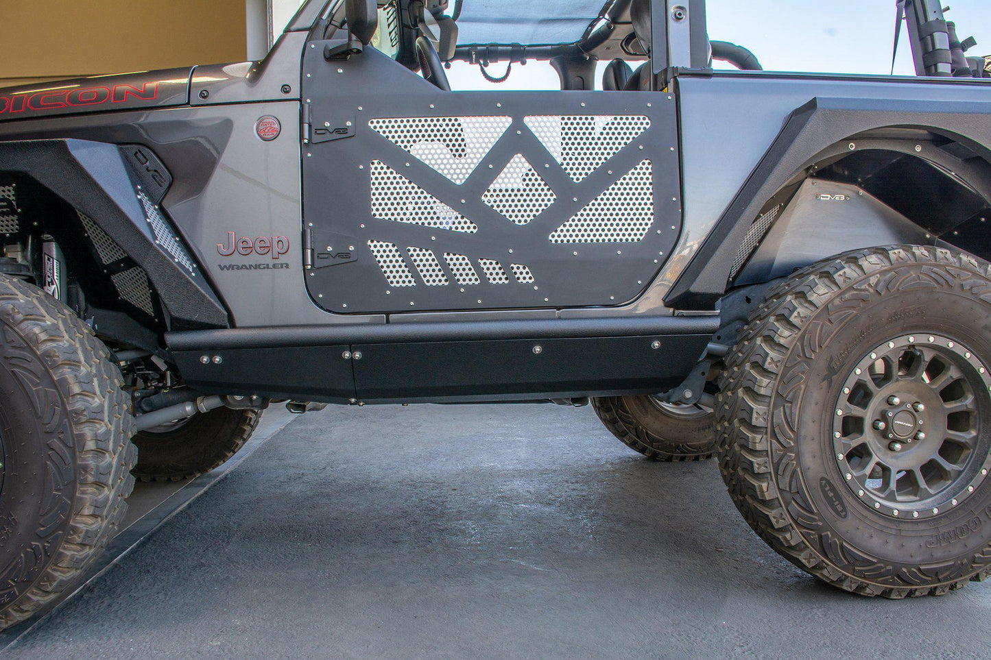 2018-21 Jeep JL 2 Door Boatside Rock Sliders-DV8 Offroad