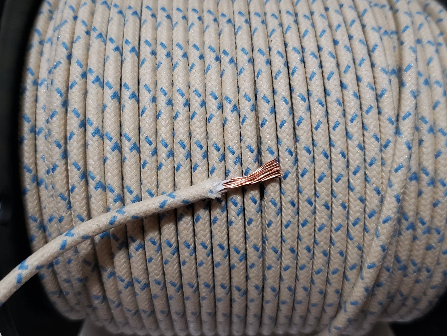 16 Gauge Cloth Braided Primary Wire [Sold By The Foot]