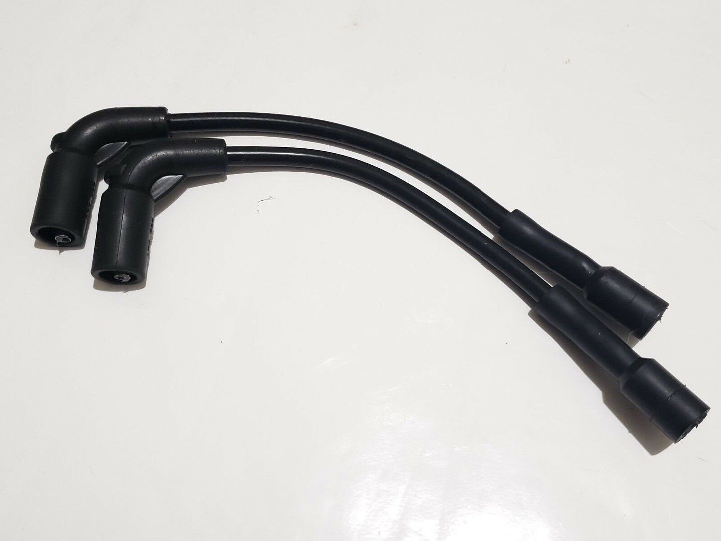 Silicone Plug Wires Harley Sportster 2007+ / PAIR OF SHORT WIRES FOR RELOCATED COIL