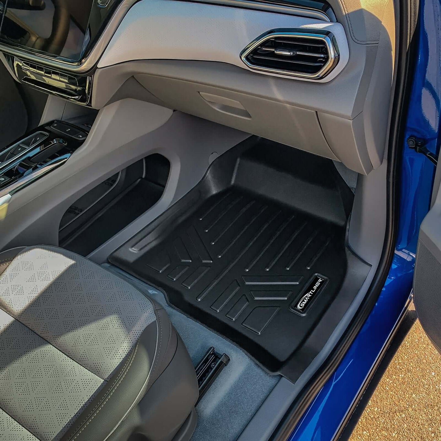 SMARTLINER Floor Liners for 2022-2024 Chevrolet Bolt EUV (Only Fits with the cargo floor in Upper Deck Position)