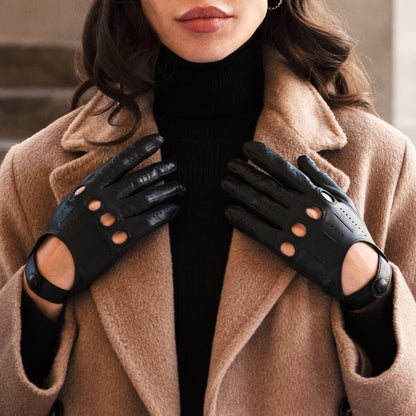 Alessa (black) - Classic Italian lambskin leather driving gloves