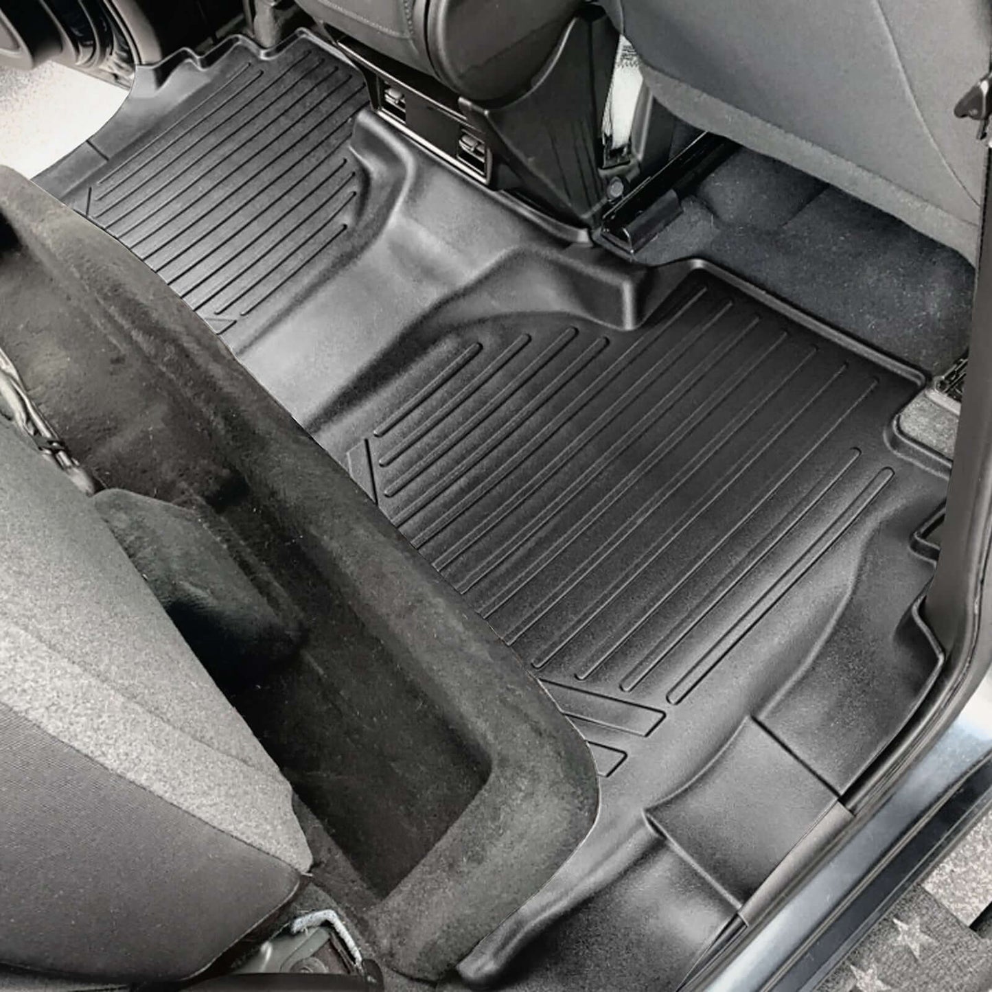 SMARTLINER Floor Liners for 2020-2025 Chevy Silverado 2500 HD | 3500 HD (Double Cab|Carpet|(1st Row Bench)|(OTH)|[2nd Row Storage]