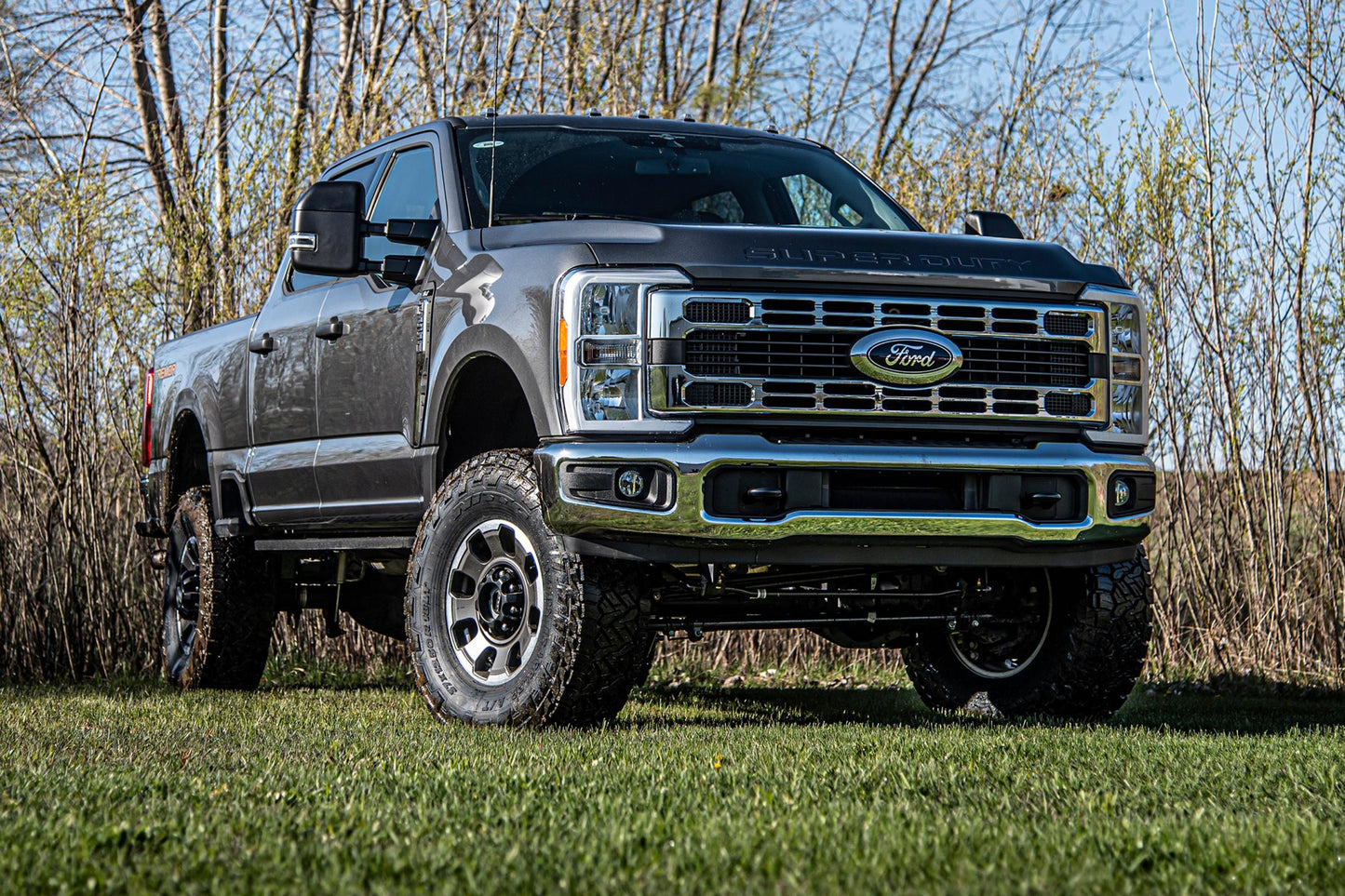 BDS SUSPENSION 5 Inch Lift Kit W/ Radius Arm - Ford F250/F350 Super Duty (23-24) 4WD - Gas BDS2209H