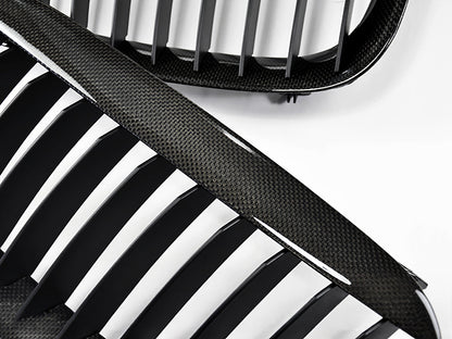 AutoTecknic Carbon Fiber Front Kidney Grille Pair - BMW E63 6 Series (2004-2010) / E64 6 Series (2005-2010) / E63 M6 (2006-2010) / E64 M6 (2007-2010)