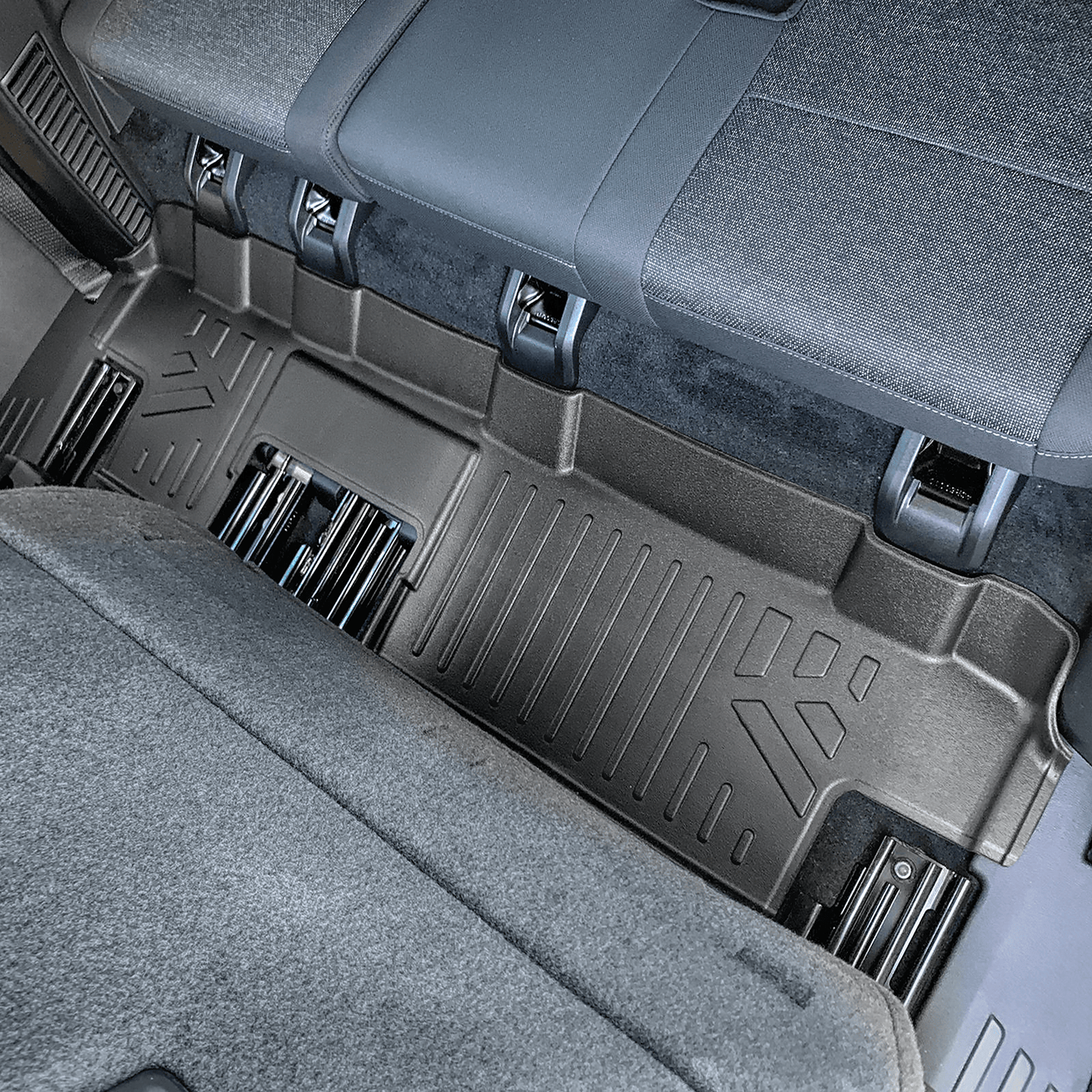 SMARTLINER Floor Liners for 2024-2026 GMC Acadia/Chevrolet Traverse/Buick Enclave (2nd Row Bucket)