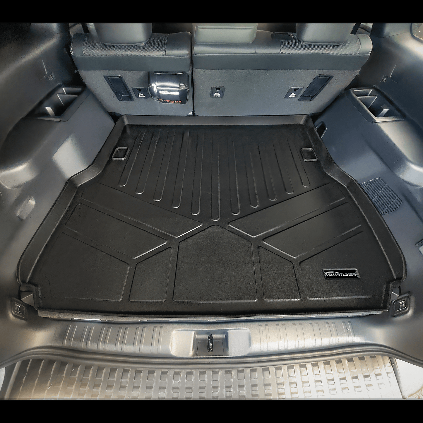 SMARTLINER Custom Fit All Weather Protection Floor Mat Liner Set Compatible With 2024-2025 Toyota Land Cruiser