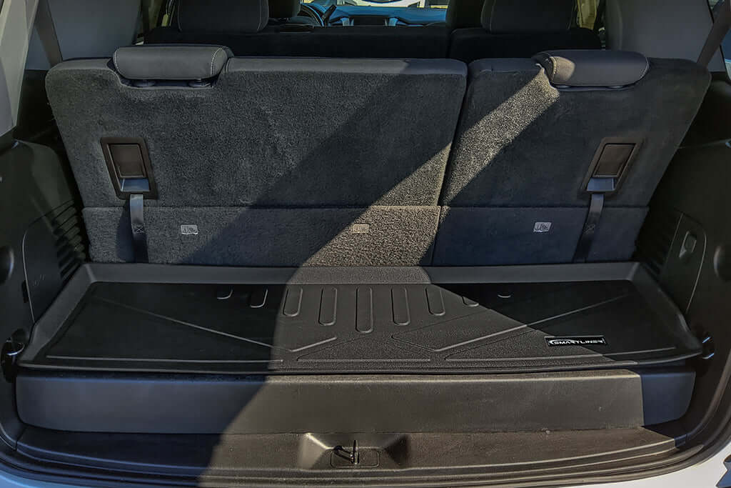 SMARTLINER Custom Fit Floor Mats 3 Rows and Cargo Liner Behind 2nd Row Set Black 2015 - 2020 Tahoe / Yukon with 2nd Row Bench Seats