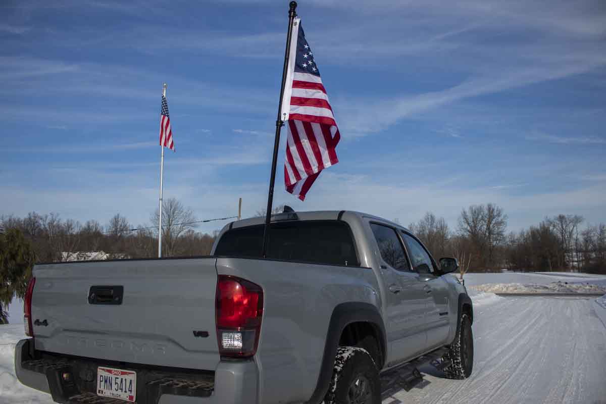 Fishbone Offroad Truck Bed Flag Mount FB21329