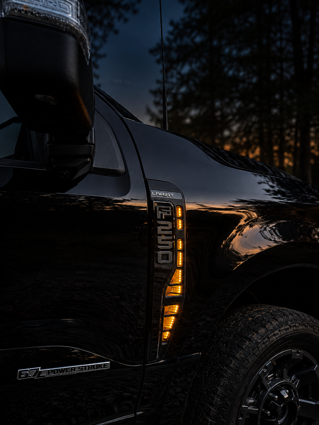 2023-2026 SUPERDUTY SWITCHBACK PRO™ FENDER VENT LIGHTING KIT