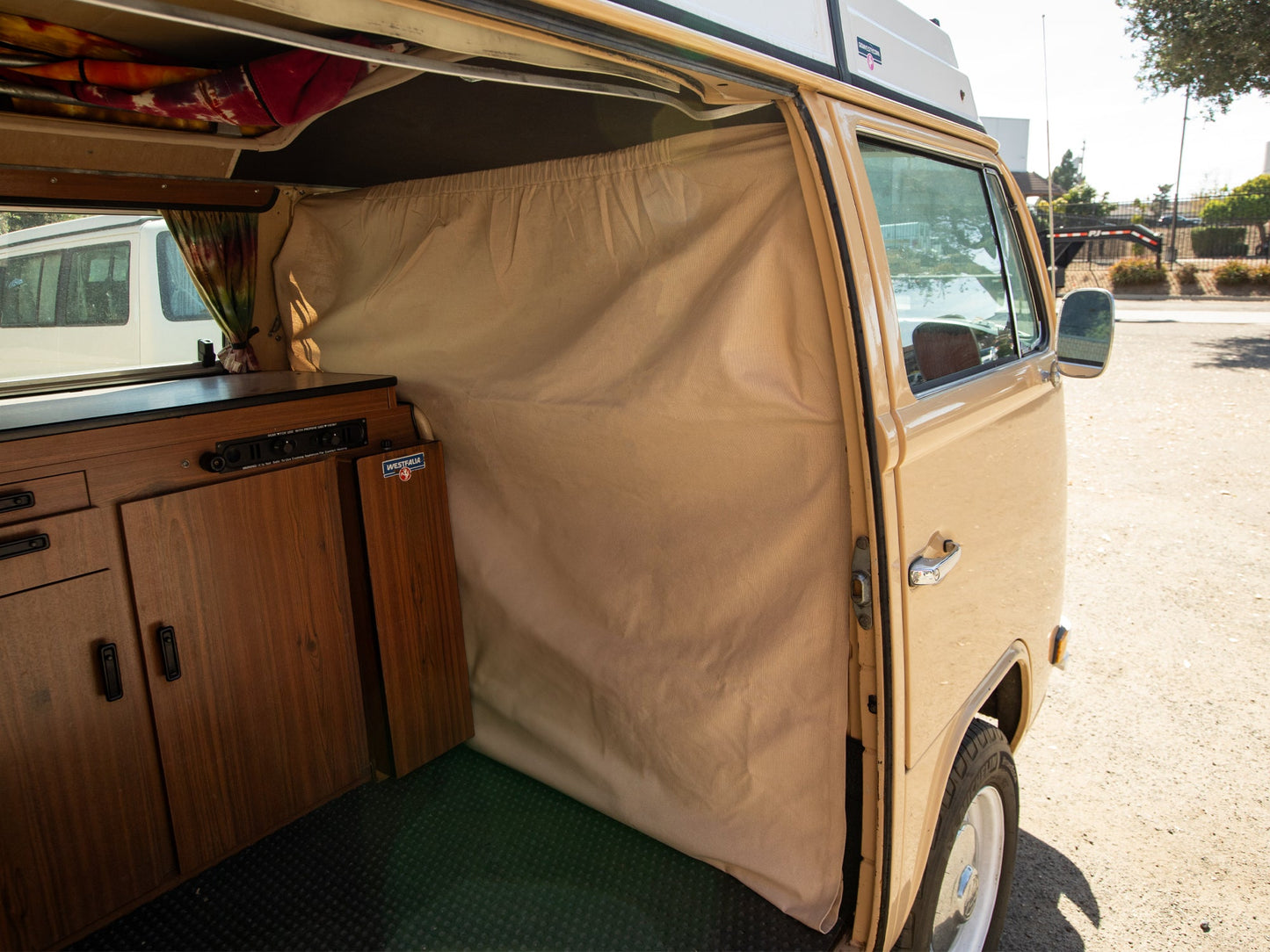 Quick Privacy Curtain (Universal Fit) [Bus/Vanagon/Eurovan]