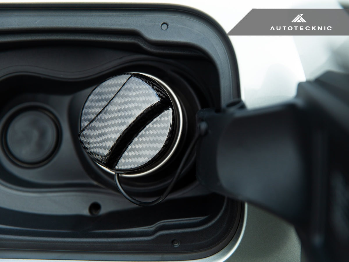 AutoTecknic Dry Carbon Competition Fuel Cap Cover - G20 3-Series