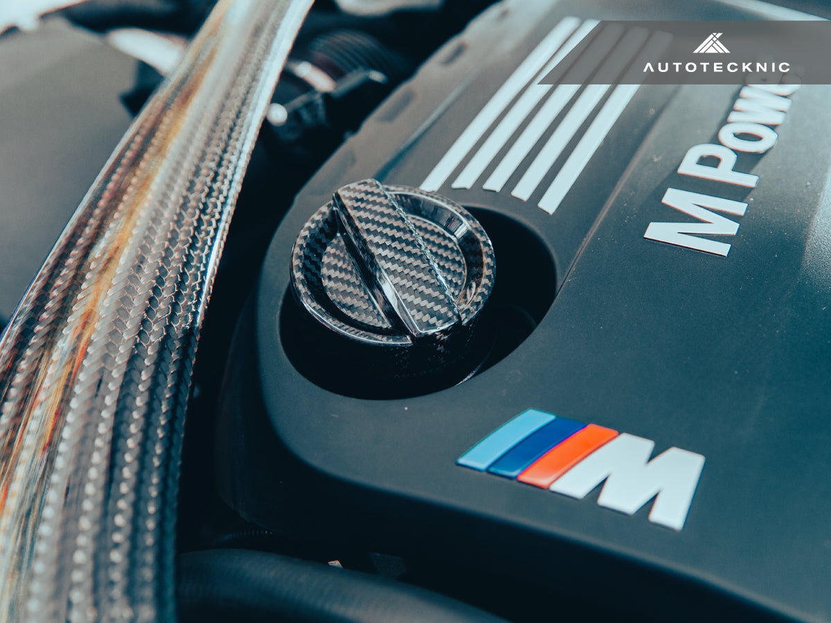 AutoTecknic Dry Carbon Competition Oil Cap Cover - BMW F06/ F12/ F13 M6