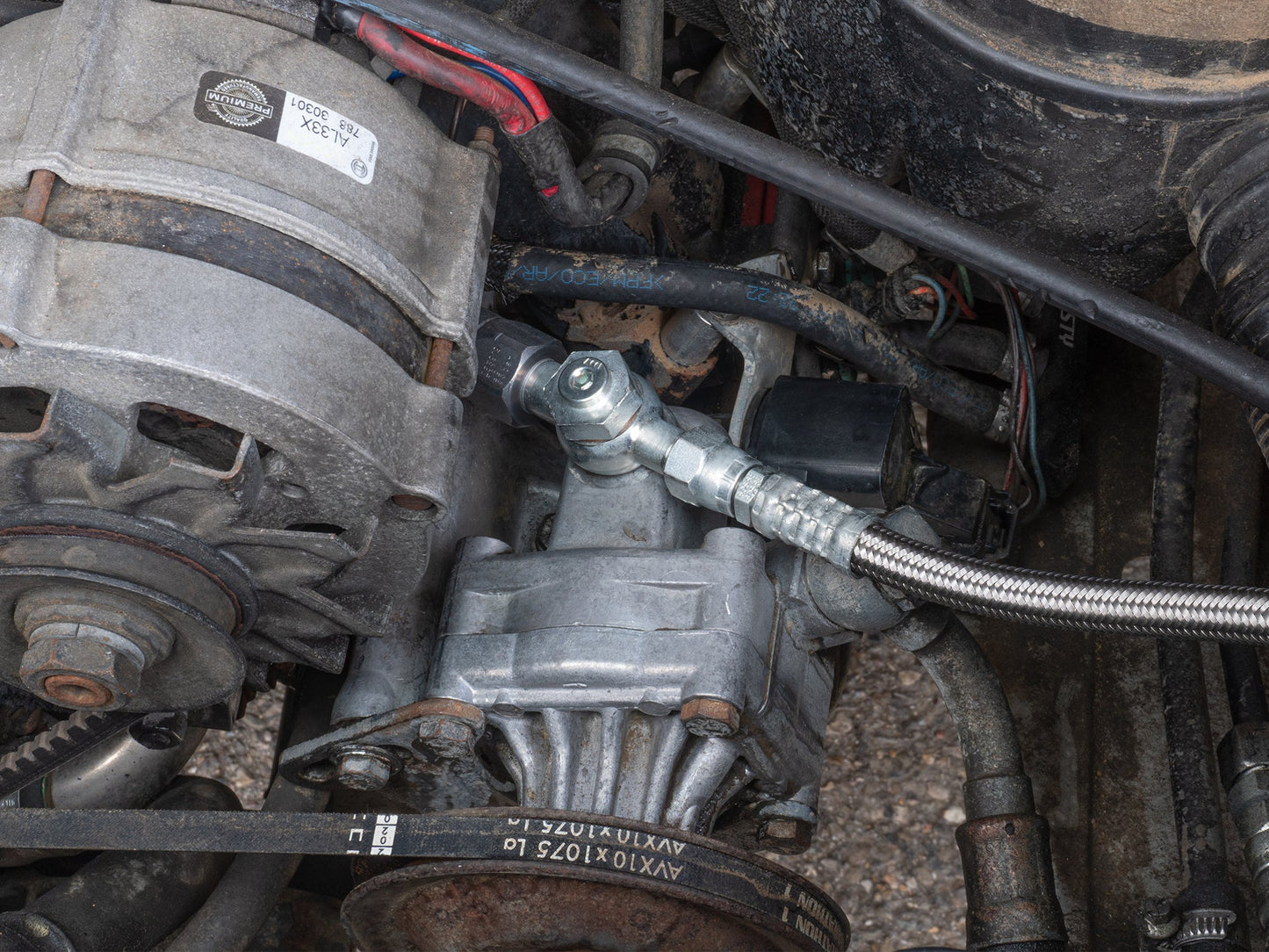 Power Steering Banjo Bolt with Sensor Fitting