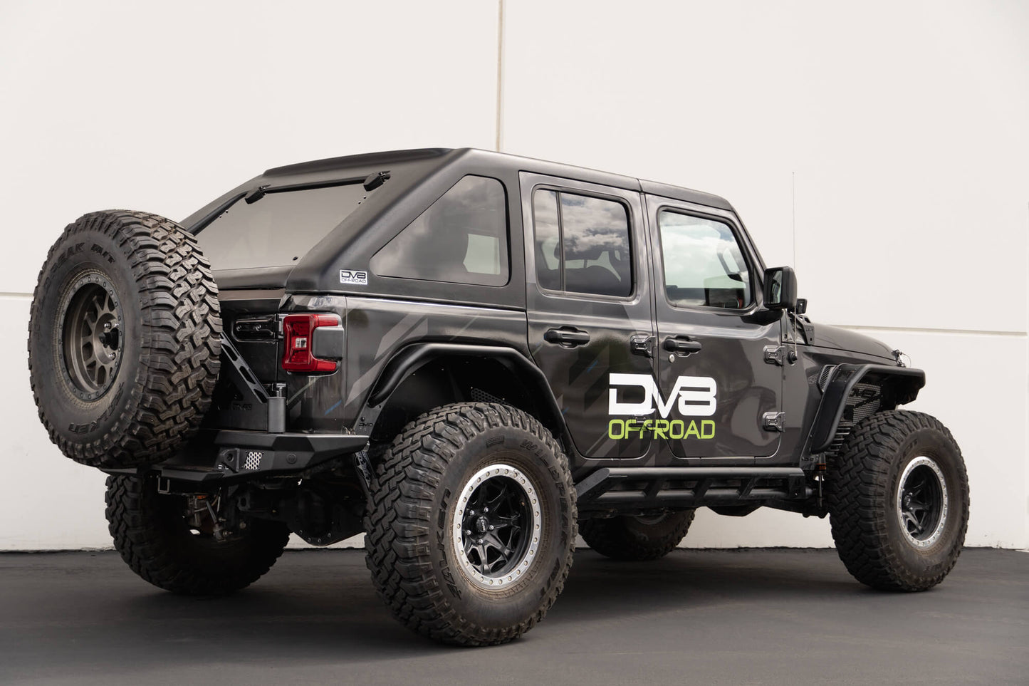 DV8 Offroad 2018-2024 Jeep JL 4 Door Razor Series Fastback Hard Top HTJL02-B