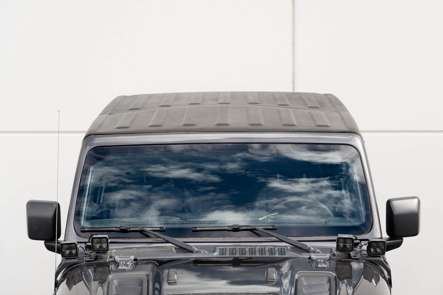 DV8 Offroad 2018-2024 Jeep JL 4 Door Razor Series Fastback Hard Top HTJL02-B