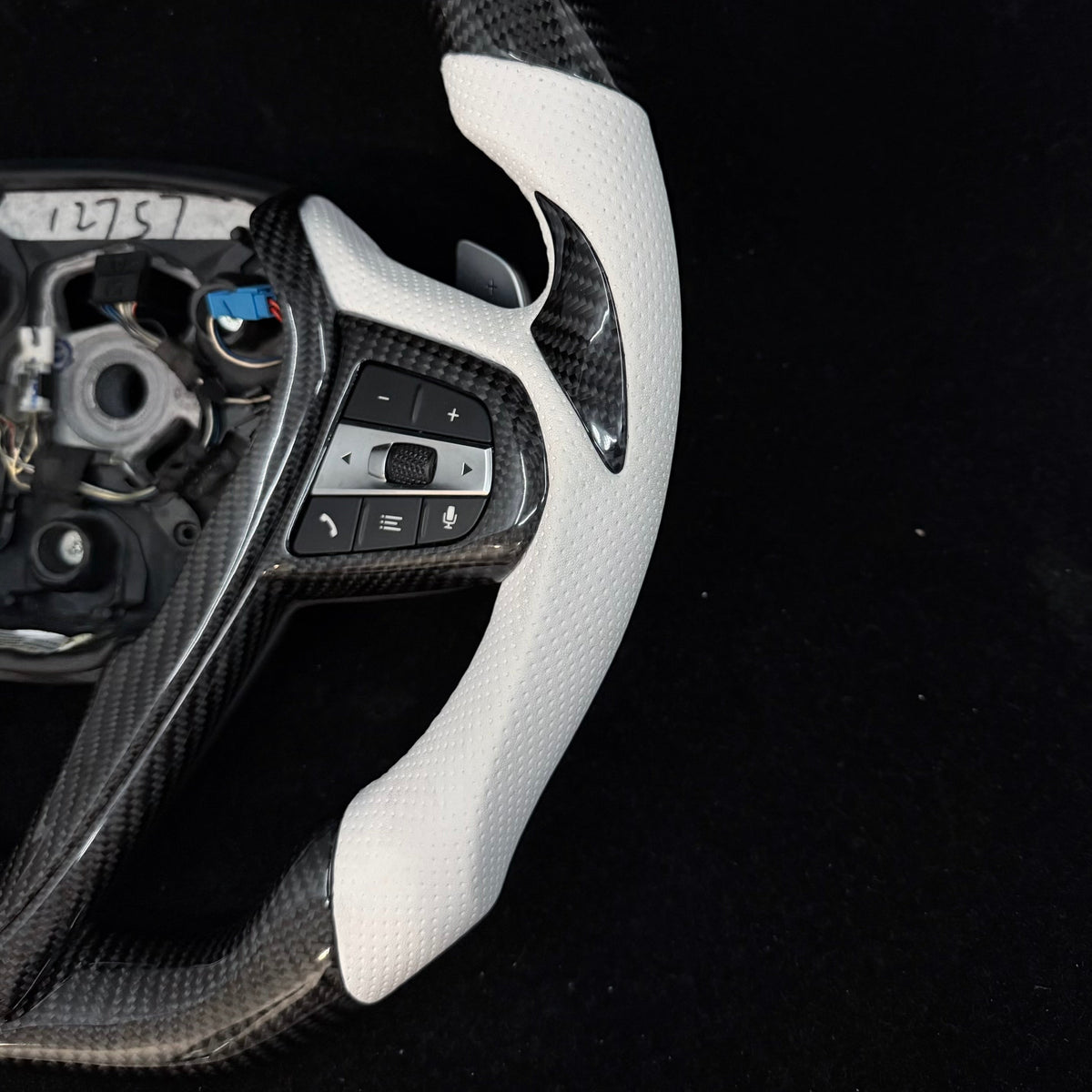 IN STOCK - 2019-2024 BMW G2X 3/4-series Non-M-Sport Carbon Fiber Steering Wheel